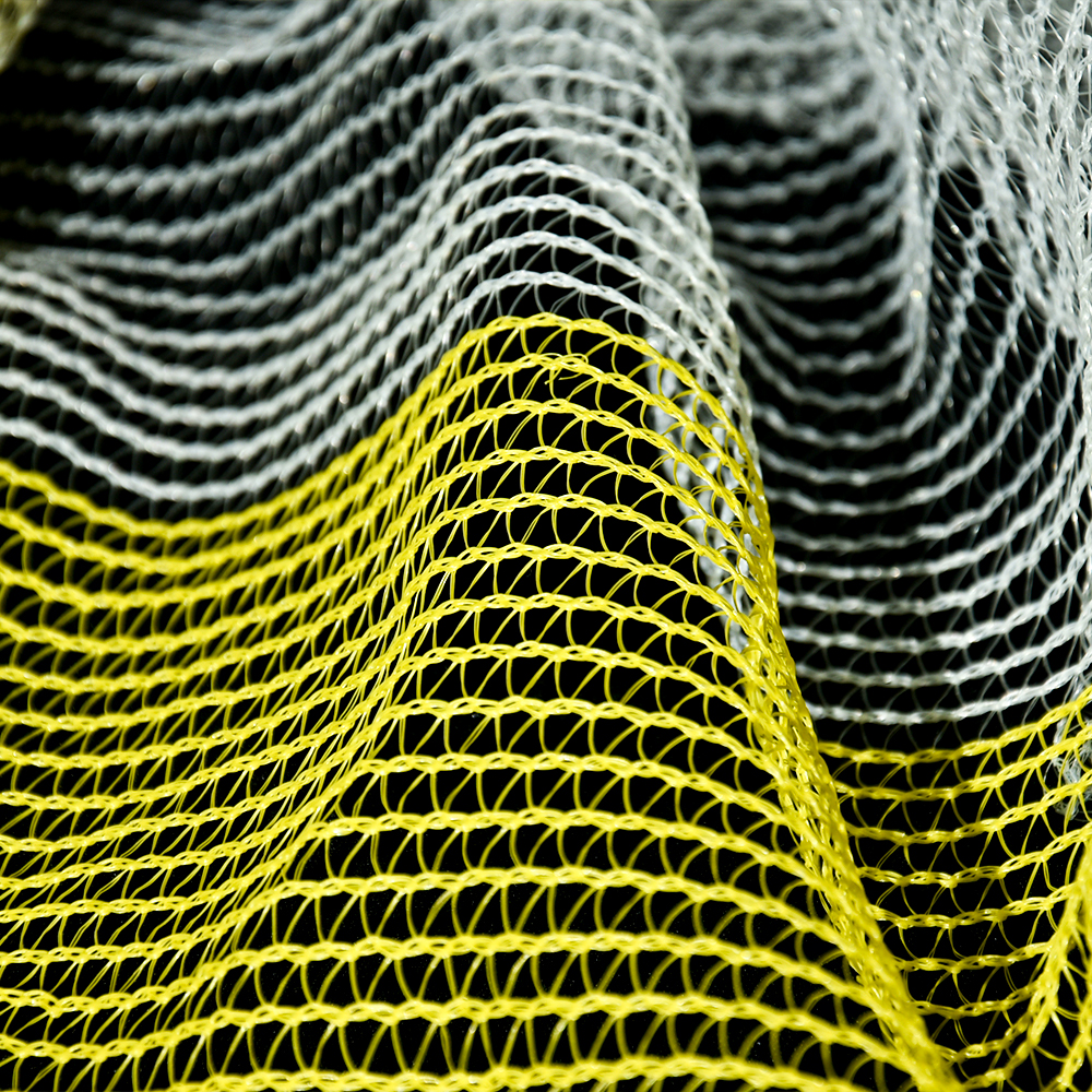 شبكة ضد البرد لشجرة التفاح